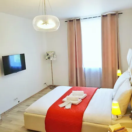 Royal Aleja Jana Pawla Ii Apartamento Varsovia