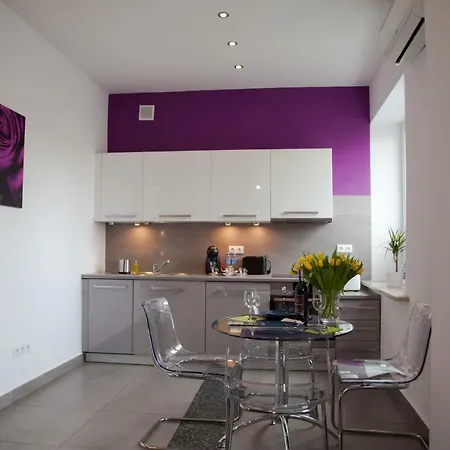 Royal Aleja Jana Pawla Ii Apartamento Varsovia