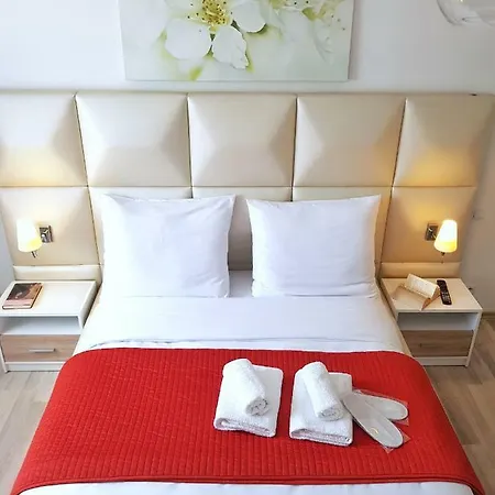 Апартаменты Royal Aleja Jana Pawla Ii *