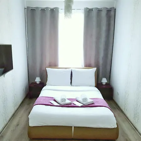 아파트 Royal Aleja Jana Pawla Ii *